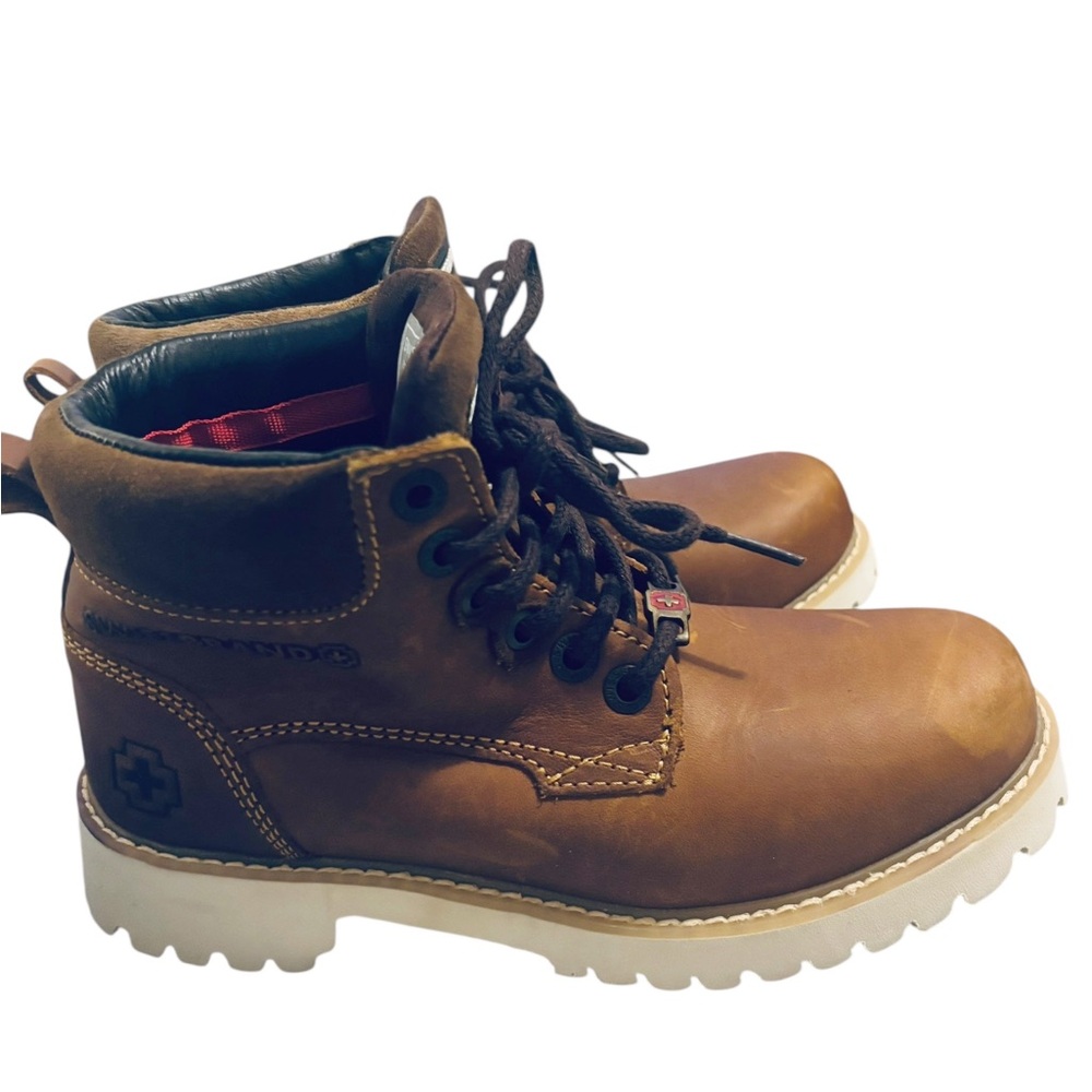 NWT! SwissBrand Brown Leather Boots 

Women’s size 8
